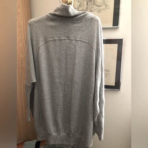Yana K Sweaters - Yana k Sweater Heather gray 2-toned  Hachi  ONE size s-Xl New!